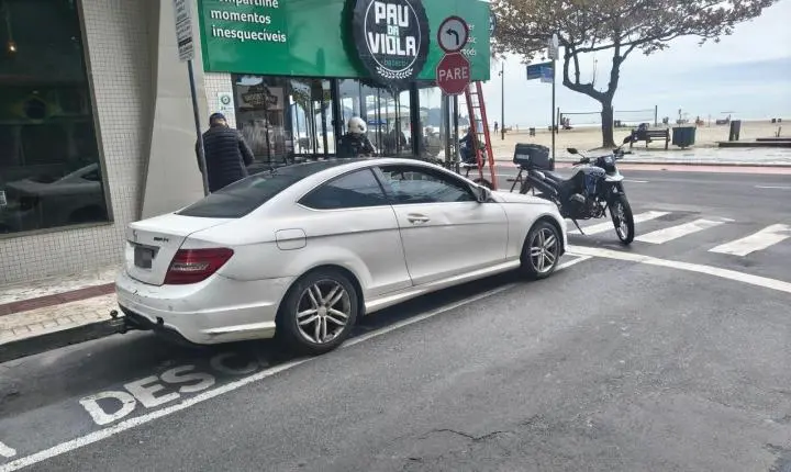 Agentes de Trânsito atendem acidente entre duas motocicletas com dois feridos - Confira as alterações de trânsito besta sexta-feira
