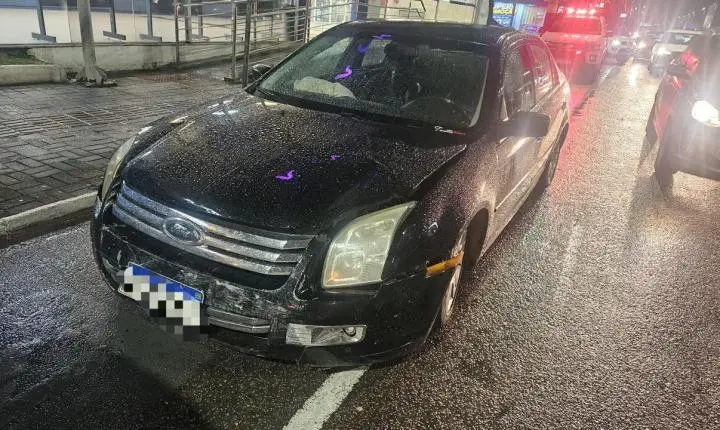 Agentes de Trânsito atendem acidente envolvendo três veículos na Quarta Avenida - Confira as alterações no trânsito nesta quinta-feira