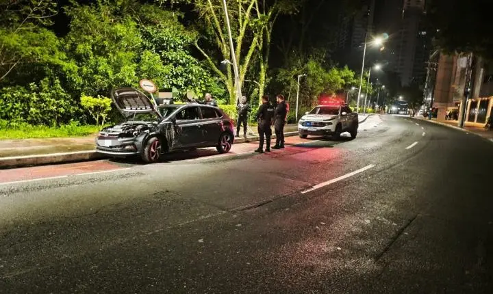 Agentes de Trânsito atendem capotamento, constatam embriaguez e removem três veículos - Confira as alterações do trânsito nesta segunda-feira em Balneário Camboriú