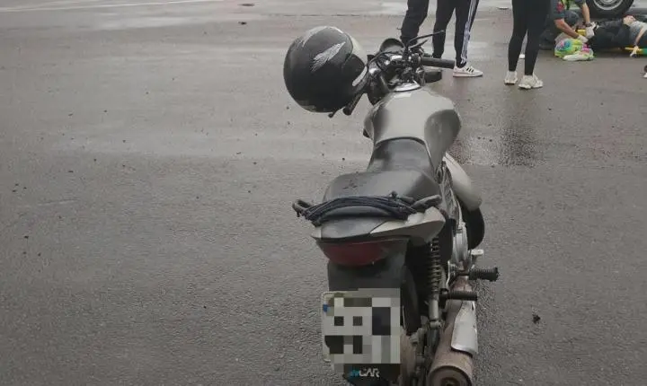 Agentes de Trânsito de Balneário Camboriú atendem colisão com múltiplos veiculos