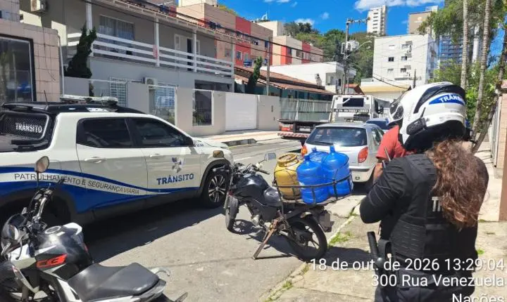 Agentes de Trânsito realizam fiscalização nas avenidas Brasil e Atlântica