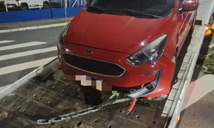 Agentes de Trânsito removem autopropelido e ciclomotor durante fiscalizações em Balneário Camboriú