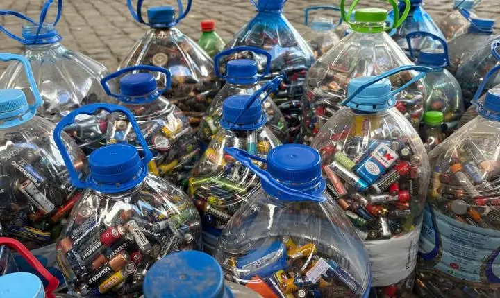 Ambiental reforça descarte sustentável com envio de 330 quilos de pilhas à logística reversa