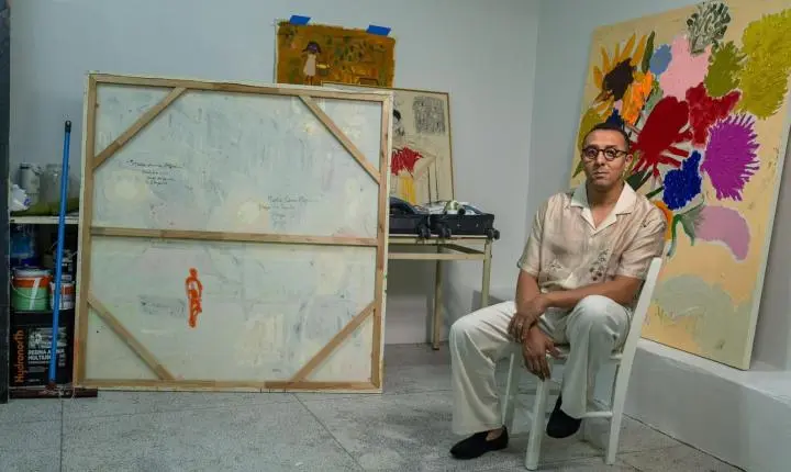 Artista plástico de Itajaí lança exposição ‘Aparecem Flores na Terra, parte 2: o Sertão’, em Blumenau
