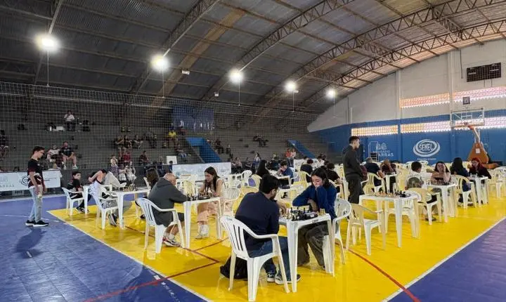Atleta de Balneário Camboriú se consagra campeão em torneio de xadrez de Balneário Piçarras