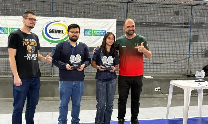 Atleta de Balneário Camboriú se consagra campeão em torneio de xadrez de Balneário Piçarras