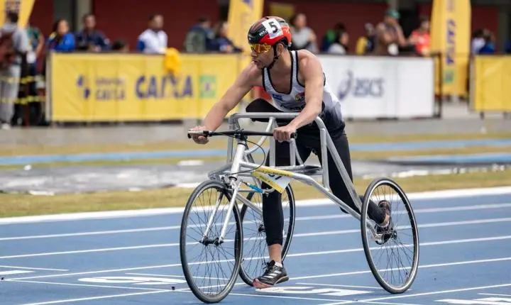 Atleta e treinador de Balneário Camboriú são convocados para representar o país em competição internacional de paratletismo