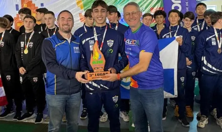 Balneário Camboriú conquista pódios em oito modalidades e cinco troféus na Etapa Estadual da Olesc