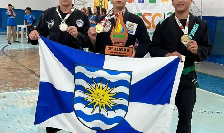 Balneário Camboriú conquista pódios em oito modalidades e cinco troféus na Etapa Estadual da Olesc