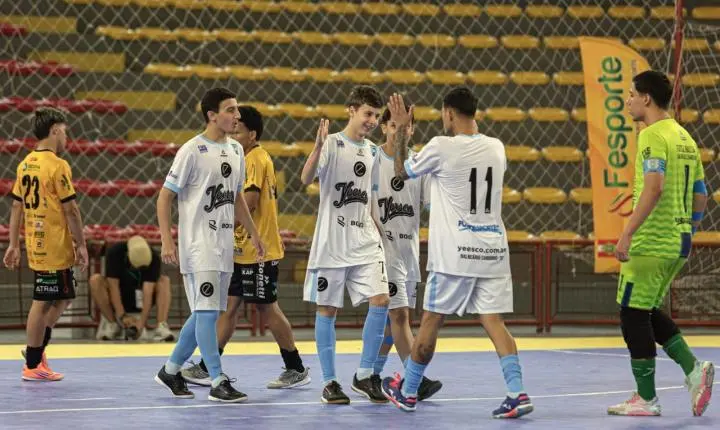 Balneário Camboriú conquista pódios em oito modalidades e cinco troféus na Etapa Estadual da Olesc