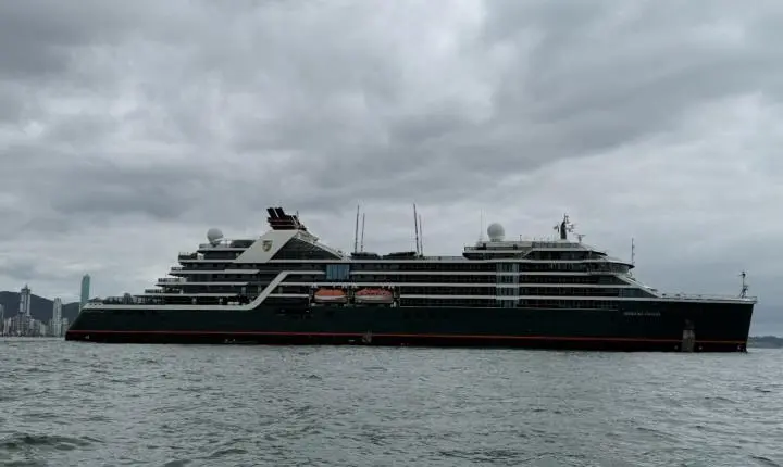 Balneário Camboriú recebe primeiro navio da temporada de cruzeiros