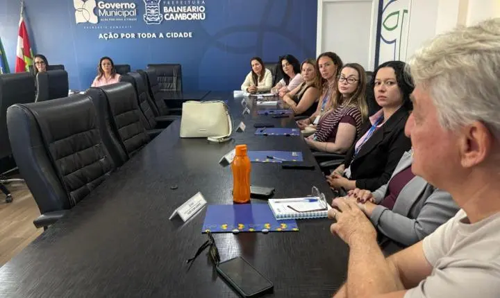 Balneário Camboriú recebe reunião de gestores de convênios dos municípios da Amfri