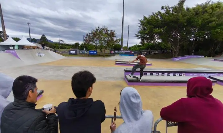 Balneário Camboriú sedia final do Circuito Catarinense de Skate Street