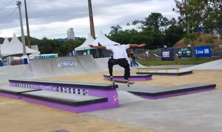 Balneário Camboriú sedia final do Circuito Catarinense de Skate Street