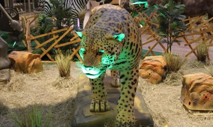Balneário Shopping recebe exposição gratuita com animais animatrônicos em tamanho real