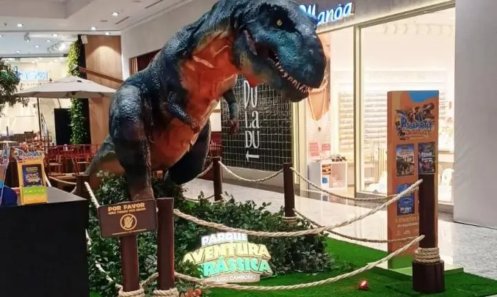 Balneário Shopping reúne dinossauros em tamanho real, parques e cinema para as férias escolares 