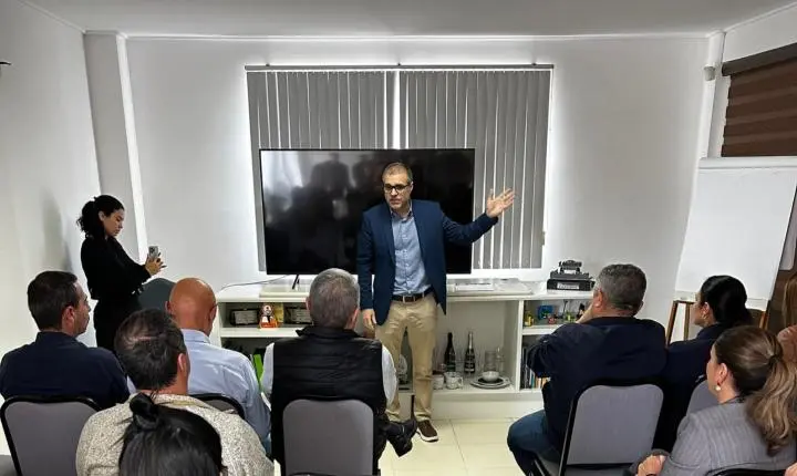 BC Convention abre agenda para pré-candidatos apresentarem propostas e ouvirem demandas do turismo em Balneário Camboriú