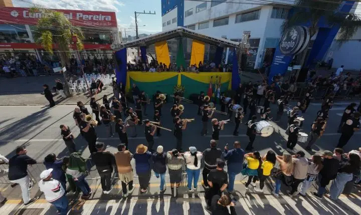 Camboriú encerra Semana Cívica com tradicionais Desfiles da Independência