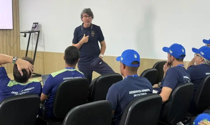 Camboriú inicia capacitação de professores para implantação do projeto Gol do Brasil