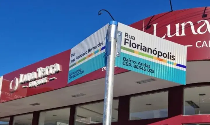 Camboriú inicia primeira etapa de instalação de novo modelo de placas de identificação de ruas