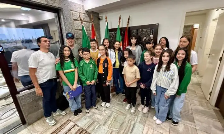 Camboriú proporciona experiência prática da administração pública a estudantes da rede municipal