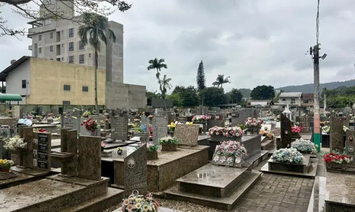 Camboriú realiza mutirão para regularização de túmulos e jazigos neste sábado