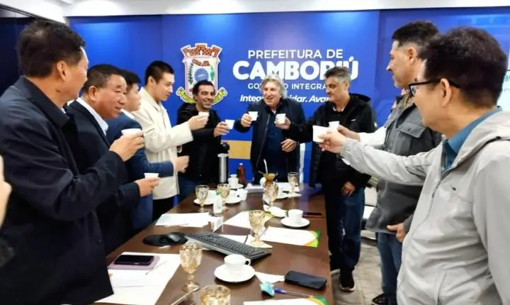 Camboriú recebe comitiva de empresários chineses e abre diálogo para novos negócios e parcerias