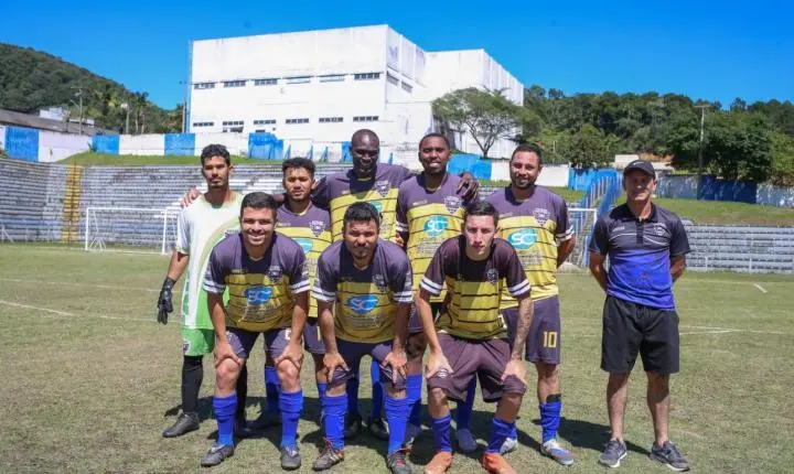 Campeonato Municipal Série A tem goleadas e define resultados de mais três partidas em Balneário Camboriú