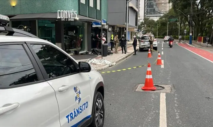 Carona de moto morre em acidente registrado no início da manhã desta segunda-feira em Balneário Camboriú