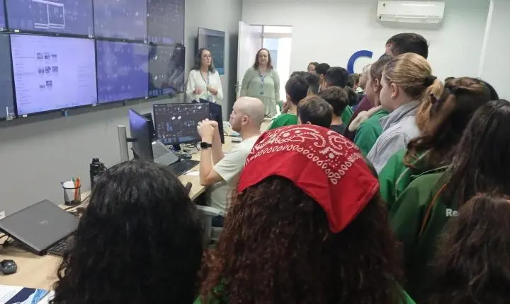 Cerca de 300 alunos devem visitar a Águas de Camboriú, somente neste mês