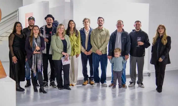 Ciça Müller prestigia exposição “Urbanidades: Nem Tudo é Concreto” e lançamento de catálogo