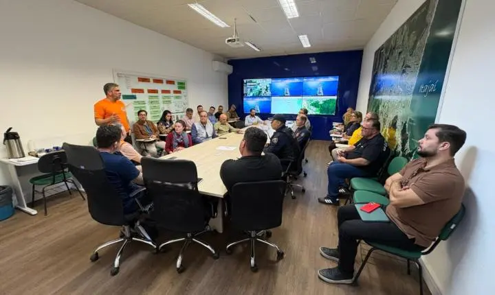 Comissão de gestão de riscos fortalece planejamento para enfrentamento de eventos climáticos em Itajaí 