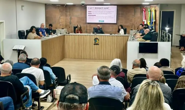 CONSEG 153 reúne comunidade e autoridades e debate medidas de assistência social e segurança em Balneário Piçarras