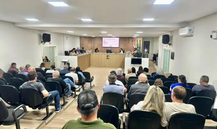 CONSEG 153 reúne comunidade e autoridades e debate medidas de assistência social e segurança em Balneário Piçarras