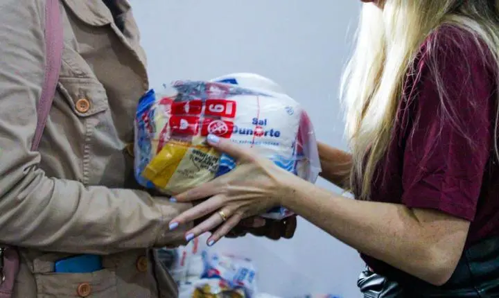 Cronos Logistics transforma embarques em solidariedade e arrecada 30 toneladas de alimentos para doação