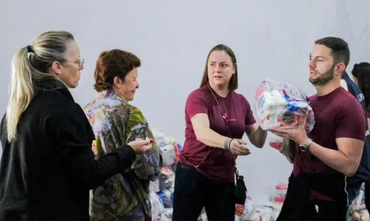 Cronos Logistics transforma embarques em solidariedade e arrecada 30 toneladas de alimentos para doação