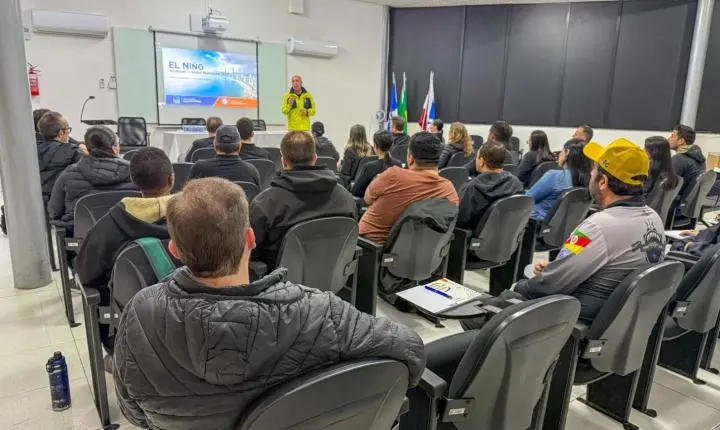 Defesa Civil realiza primeira capacitação para voluntários em Balneário Camboriú