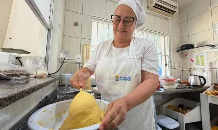 Dia da Merendeira Escolar: profissionais da Seduc incentivam a alimentação saudável