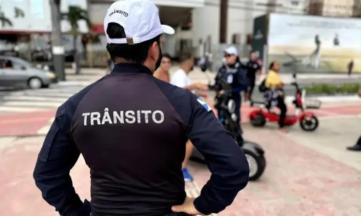 Dia Municipal do Agente de Trânsito: categoria completa 21 anos em Balneário Camboriú