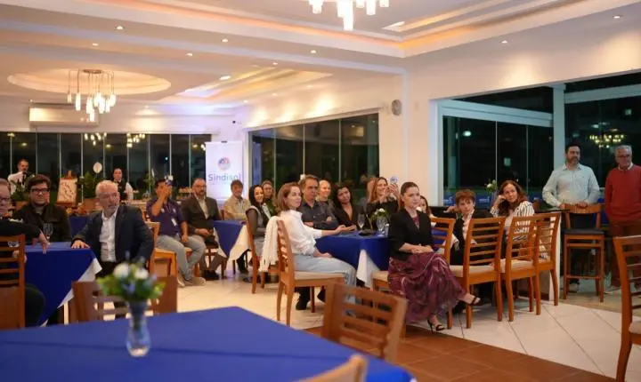 Diretoria para novo triênio do Sindisol toma posse com foco em capacitação e competitividade do turismo