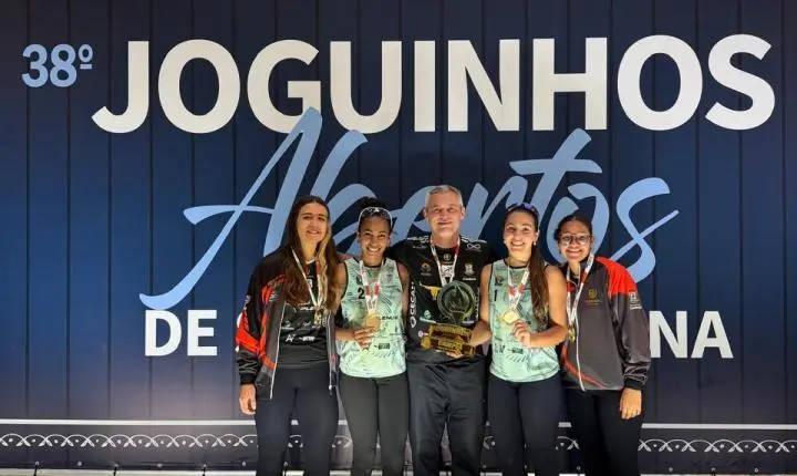 Dupla de Camboriú conquista título brasileiro e é campeã dos Joguinhos Abertos de Santa Catarina