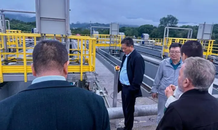 Empresários chineses conhecem estrutura de tratamento de esgoto da Emasa