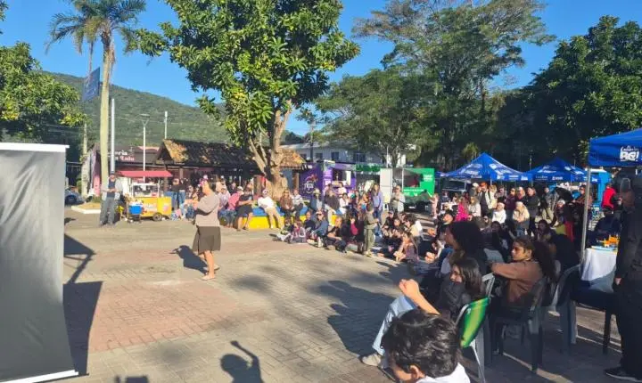 Encontrão de Boi de Mamão reuniu grupos e celebrou o folclore em Balneário Camboriú