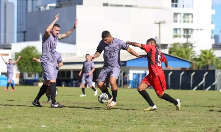 Equipes estreiam no Campeonato Municipal de Futebol Amador Série B com jogos movimentados