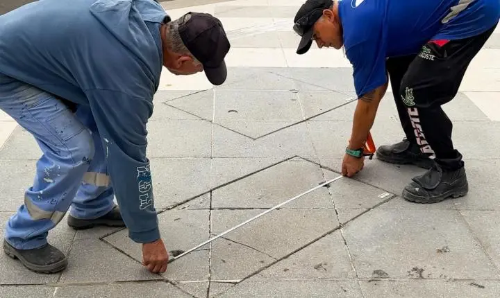 Esforço Concentrado retorna à orla da Praia Central com diversos serviços de limpeza e manutenção