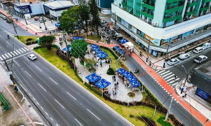 Feira do Bairro dos Pioneiros reúne centenas de pessoas em primeira edição