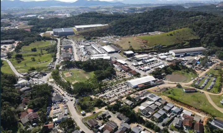 Festa do Colono terá domingo de sol e calor 
