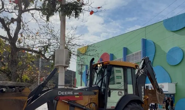 Força-tarefa reforça fiscalização do canteiro de obras da reurbanização da orla em Balneário Camboriú