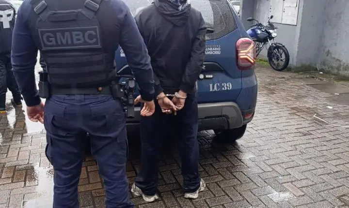 Guarda Municipal prende homem e recupera bicicleta de trabalhador em Balneário Camboriú