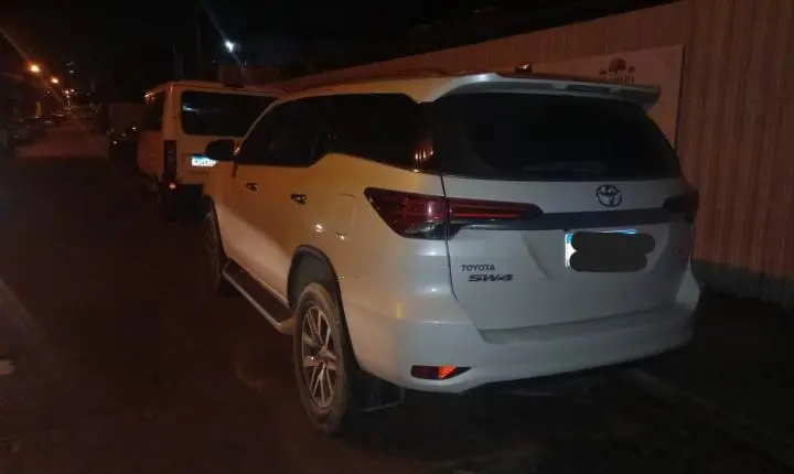Hilux furtada em Itapema é localizada pela Polícia Militar em Camboriú